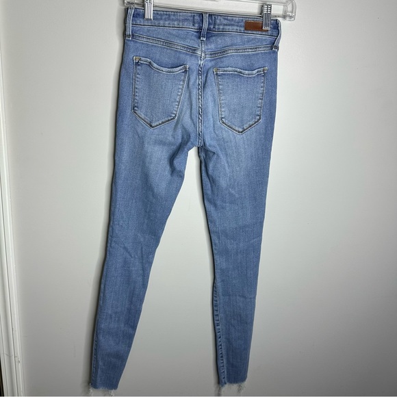 Women’s Abercrombie & Fitch Size 25/0 Long Embroidered Distressed Skinny Jeans - Picture 4 of 6
